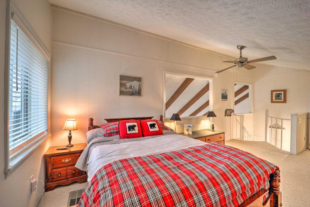 Beautiful Beech Mountain Condo With Private Balcony! Exterior photo